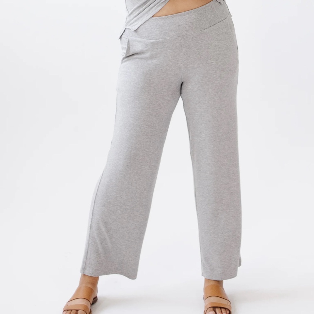 Grey Rib-Knit Lounge Pant